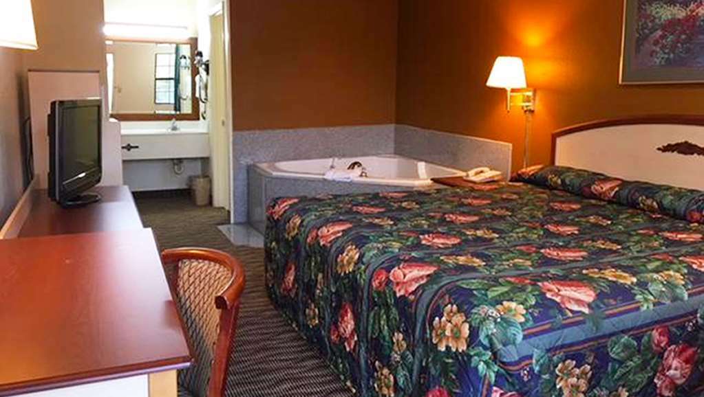 Budget Inn & Suites - Talladega Room photo